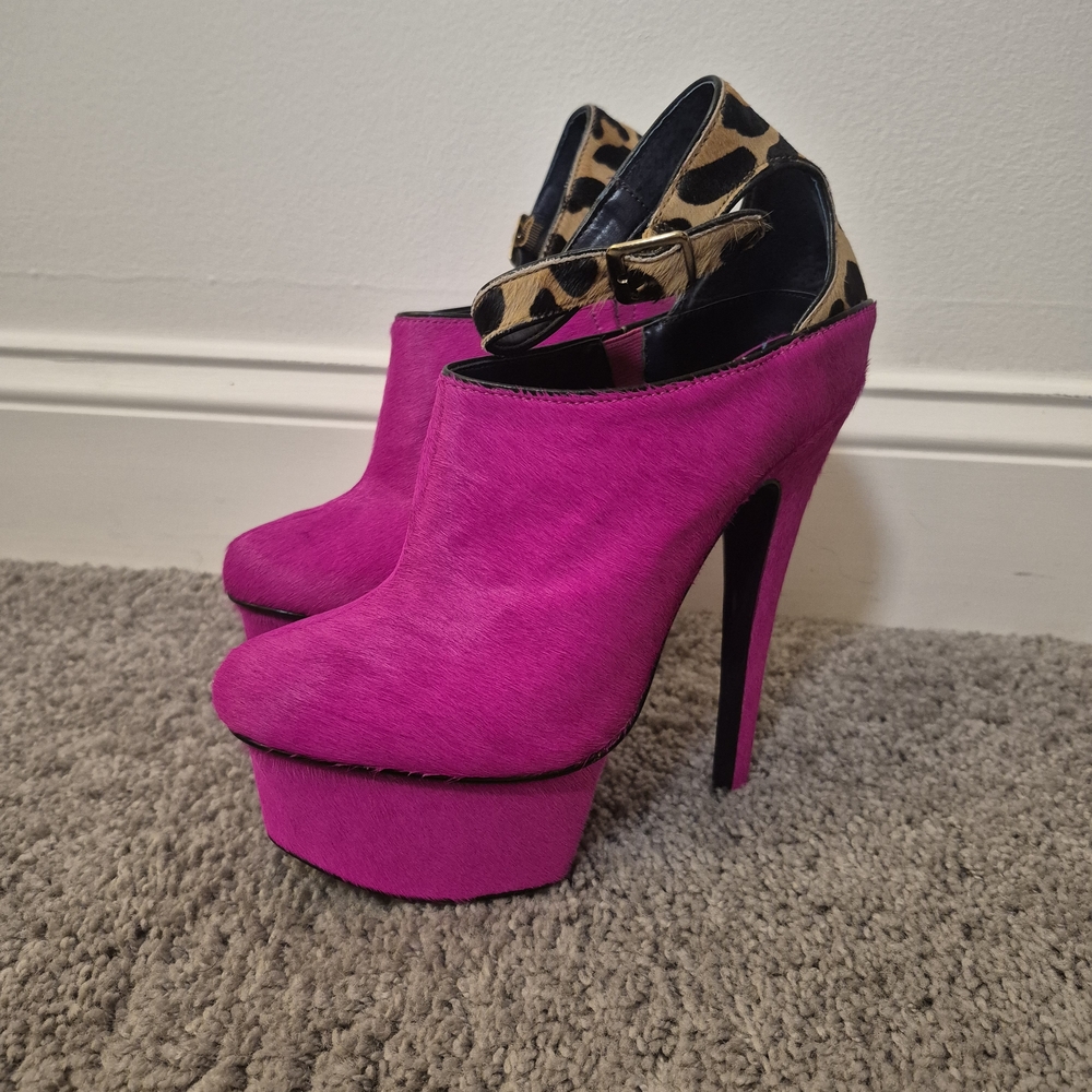 London Trash Wynne Heels